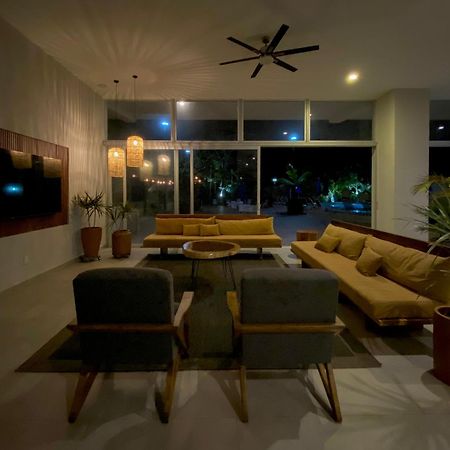 Itare Beach House Бусериас Экстерьер фото