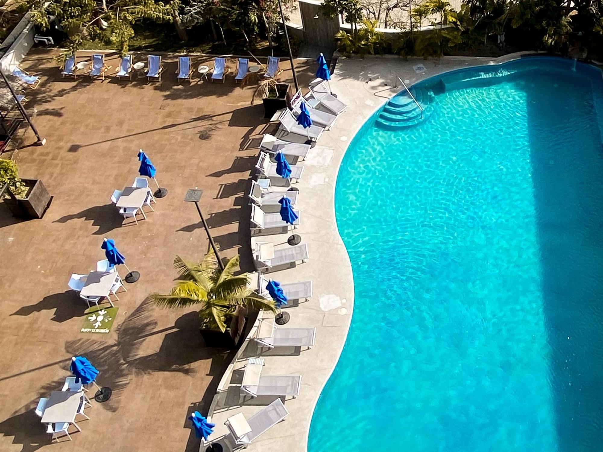 Itare Beach House Бусериас Экстерьер фото